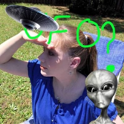 $ufosandstuff
Mommy Wife Sister
Aunt
Love being with my family and watching the sky