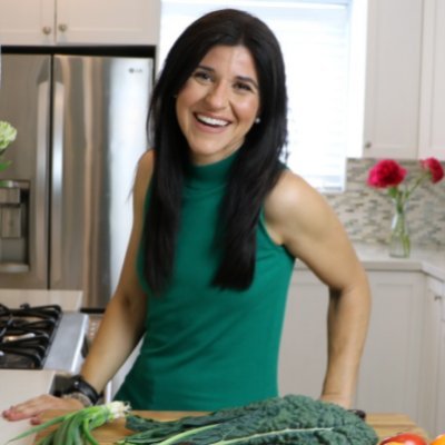 Dietitian - RYT200 - Certified Diabetes Care & Education Specialist - Spokesperson for the Academy of Nutrition and Dietetics @eatright