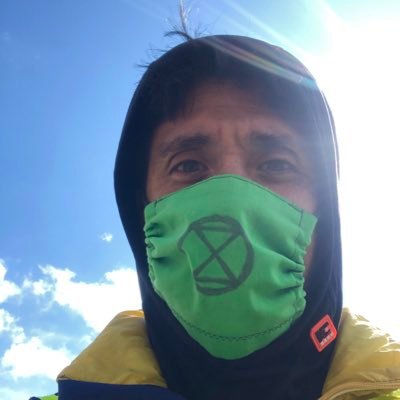 Vegan, Teilzeitrebell, Vater mit Kater, Held von Kosmos, Durchunddurchgrün