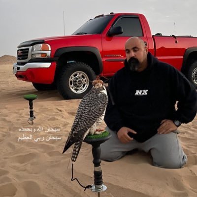 محدٍ كفو يحآسبني على النقص والزود محدٍ شرالي فرحتي من حلألــهـ ،، ' ' Car enthusiast Nothing is worth it the Hustle more than RACING and FOOD