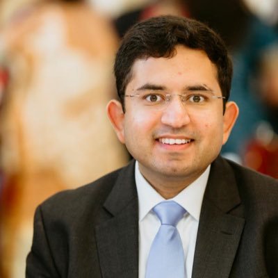 Finance leader at Amazon Web Services (AWS) ☁️💻 | Michigan Ross MBA | ex-Investment Banker | Proud Indian 🇮🇳 | 📍Seattle, WA 🇺🇸