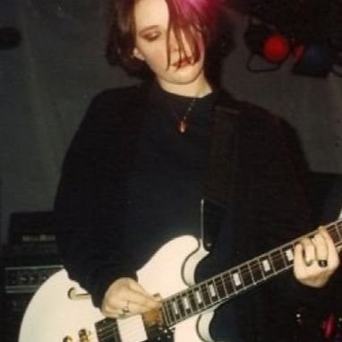 alinxaaaaaa's profile picture. Людей- олицетворяют люди. В общение с ними ты узнаешь себя