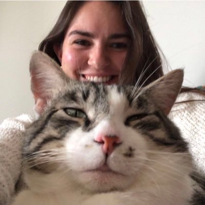 dayamavis's profile picture. she/her