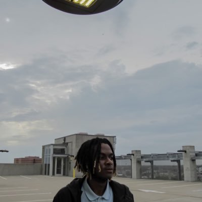 desmondgibson4's profile picture. ⚡️😁