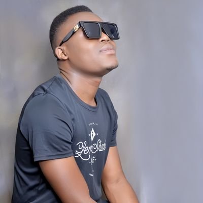 MozeDeBest2's profile picture. work hard