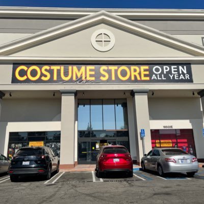 🎃🎃🎃HALLOWEEN STORES- NOW OPEN🎃🎃🎃San Bernardino, Northridge & Camarillo, Ca