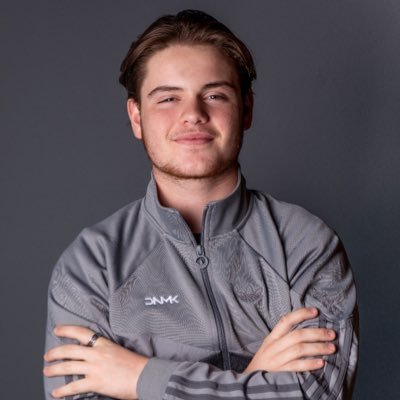 18 y/o
Type 1 diabetic
Retired R6S Player
