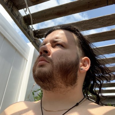 RayNieves10's profile picture. 