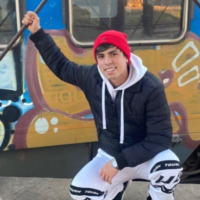 FabricioG1006's profile picture. Cantar, fiesta y descontrol