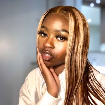 _ekaz's profile picture. ‘🇺🇬 ugandan babe