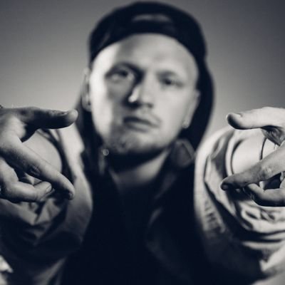 Entertainer, musician, songwriter, producer. (Instagram @Regalnoise)
New Single Foot Loose out now
Click to listen ➡️ https://t.co/KJmBDwXO7E