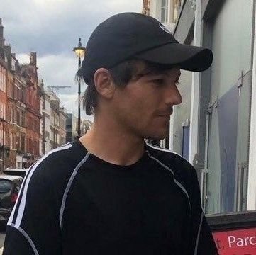 l0uismio0's profile picture. # comiendo doritos con dylan