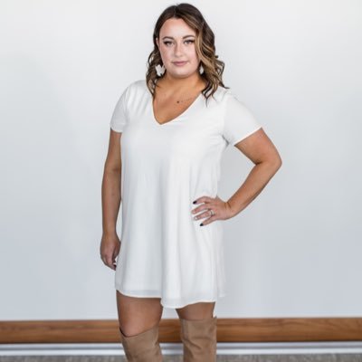 MeganJennae's profile picture. Believer. Wife. Fur Mama. Cosmetologist