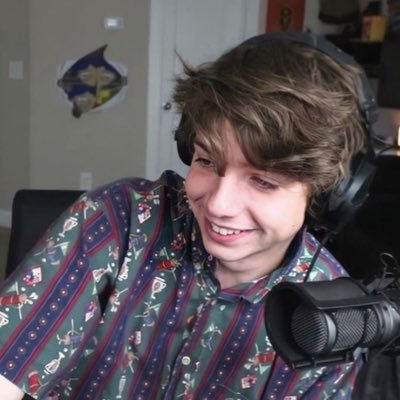 naylorhugbot's profile picture. waiting for red season