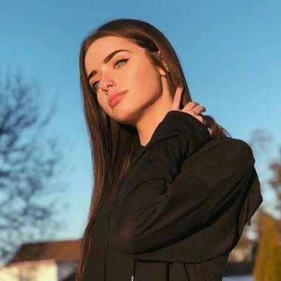 أعمق مما تظن وأعقد مما ترى .. اللي ماينقال بالواقع ينقال هنا ..