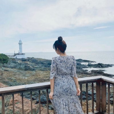 2人の子持ち❤
離婚後、生活していくのがやっとの状態...( ¯•ω•¯ )⇒今の現状を変えたいと思い、ネットビジネスに出会う⇒3ヵ月で月収100万円達成💛
時間とお金が自由になって毎日幸せに💕
副業に興味がある人をサポートしてます🔥
無言フォロー失礼します🙇