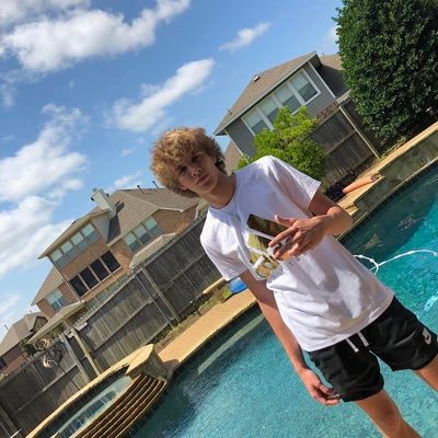 Bchitty09's profile picture. 