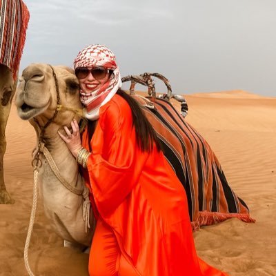 rebeccah_7123's profile picture. Je vois la vie en rose... M💍 AV 💕 GV 💕 ... profesora de español 🇪🇸 y LIA 💃🏻 #EaglePride 🦅♥️