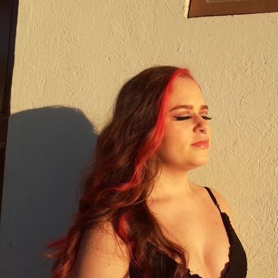 AlineMedenski's profile picture. 