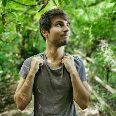 jackdeakin7's profile picture. Just hangin' out with ma twits