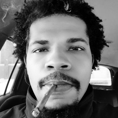 Go follow my other account @batmannsneakers, PSN, STONER, SNEAKERHEAD, #Detroit Native, CT/ EGCC/ EMU ALUM
