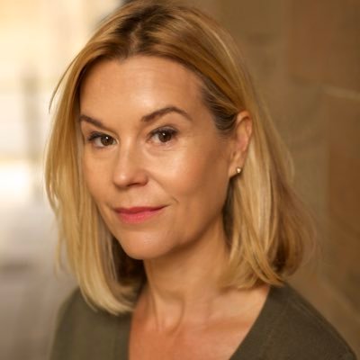 missjennyfraser's profile picture. Represented by @brennanartists