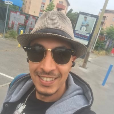 Libre penseur ! Humour sexe drogue et tous genre de musique !