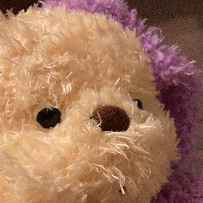 ak0024's profile picture. I'm Japanese. But sometimes I tweet in English. I really enjoy learning English. I love Taylor Swift and British culture. Please feel free to follow me.