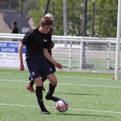 Mateo31592169's profile picture. Ordure de 18ans franco-algérien🇩🇿. Décale pv si tu veux parler de cléo la reusse.