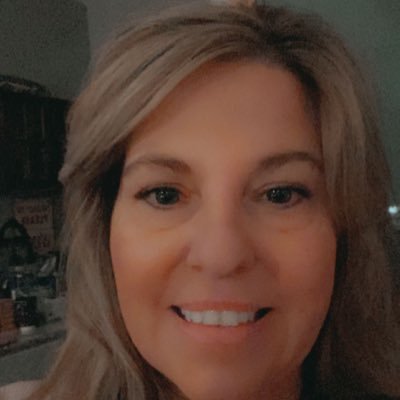 rlaudehervey's profile picture. I am coding denials analyst.    In my spare time, I love to decorate, cook ,travel and read.