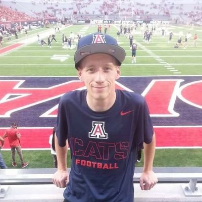 Creator of Arizona Wildcats Football group on Facebook, Twitter & Instagram. 
Sports Fanatic, Video Gamer, Wildcats Fan, A Husband and a Father. Beardown 🐻⬇️