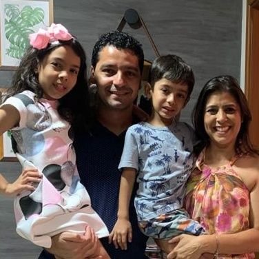 ronaldofelix81's profile picture. Ler; Aprender; Empreender; Reaprender; Ensinar; Ajudar...