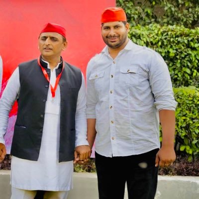 BhuvanChandraY's profile picture. कार्यालय प्रभारी जिला आगरा समाजवादी पार्टी।      https://t.co/dzvtWBg6e7