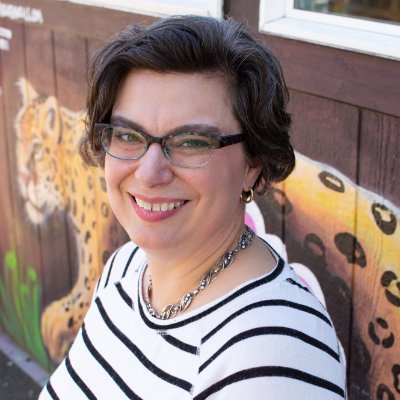 Writer, teacher, alpaca rancher. she/her I identify as a novelist and playwright. Represented by @ElisaSaphier at @macgregorlit