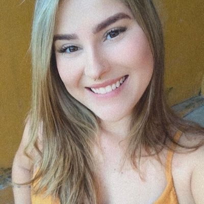 brendaportelan's profile picture. Mãe da Maria 👑 Esposa do Rafael 💍