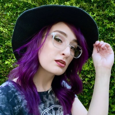 She/Her💜 | Los Angeles 📍| Actor/Streamer 🎭| Playing video games and mouth-breathing.