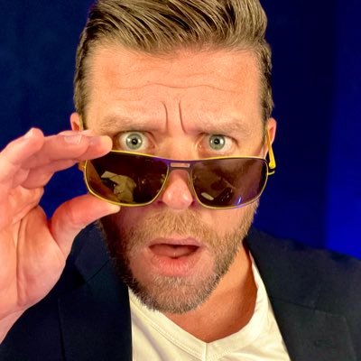I love people, connecting, and my dog. Enjoy the whispers and tingles! Instagram @asmrjeremiah YouTube https://t.co/nryFKPsNib