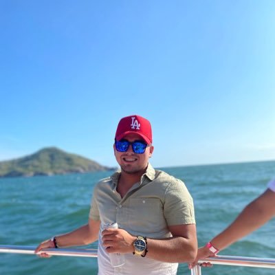 RoxmalGamez's profile picture. insta:roxg10 |geologist engineer| XXV