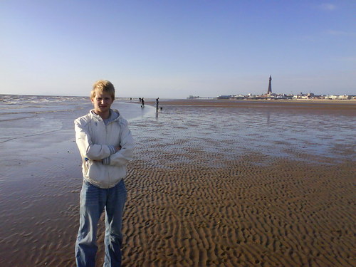 James_LJ_Cooper's profile picture. Just on here for the porn