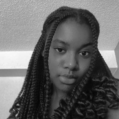 Ayshasalu's profile picture. i hate it here