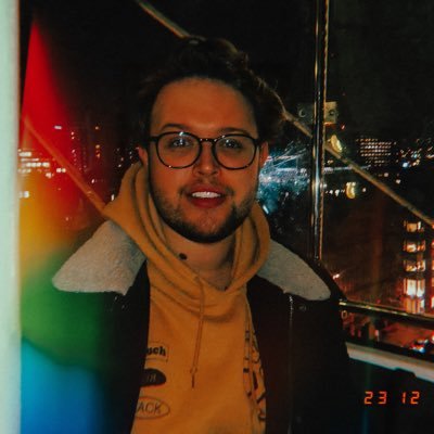 director | writer | intimacy coordinator • MD of @oxygenfilm • 🎥 with Amazon Prime, Netflix and Channel 4 • BAFTA Mentee • Rep: Sandwich Club • he/they 🏳️🌈