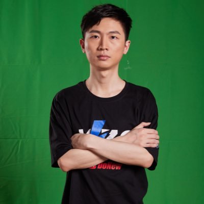 Pro Hearthstone player from Kaizi Gaming in China.