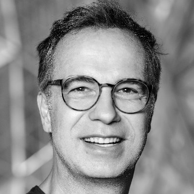 P_Wuertenberger's profile picture. Media/Entertainment for 20 Years:
Axel Springer, Yahoo!, Bertelsmann. 
Tweets represent personal, not company view.