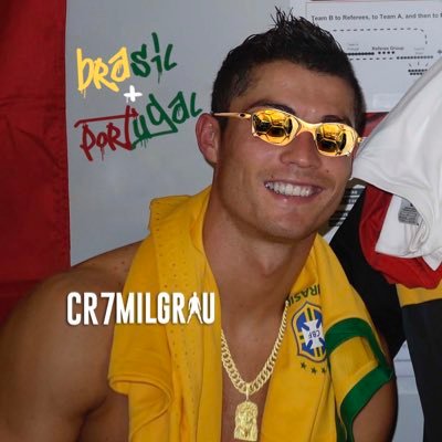 Twitter da segunda maior página do Brasil sobre o @Cristiano Ronaldo no facebook. ⚽️7️⃣👑🇧🇷