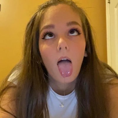 ThiccyN63529166's profile picture. As you may have read I am indeed a bit thicc so if that peaks your interest come check out my patreon 😘 https://t.co/HFZIhMwl7q