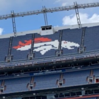 “I get by with a little help from my friends” -Dave Logan #BroncosCountry