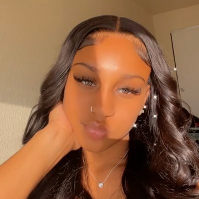 💋