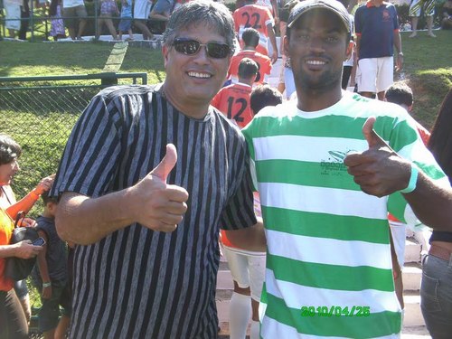 O único passo entre o sonho e a realidade, é a atitude. To feito o que me sobra é atitude!!!!!!