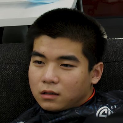 Sliacen's profile picture. LoL boomer, math guy, comp sci guy, and like 4 feet tall