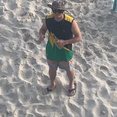 shmirtzevilinc's profile picture. Play me some pimpin mayne